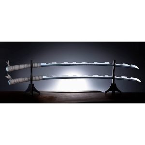 Réplica de Espada Katana de Inosuke Hashibira de Tamashii Nations - Kimetsu no Yaiba: Calidad y Detalles Auténticos
