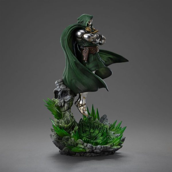 Figura The Infinity Gauntlet de Doctor Doom en escala 1/10 de Marvel Legends - Estatua Diorama de 30 cm - Imagen 3