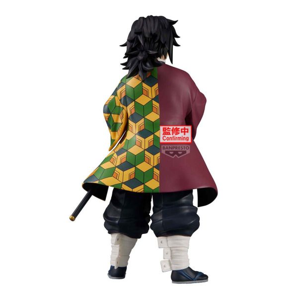 Figura Giyu Tomioka Grandista de Demon Slayer Kimetsu no Yaiba - Tamaño 24cm - Imagen 3