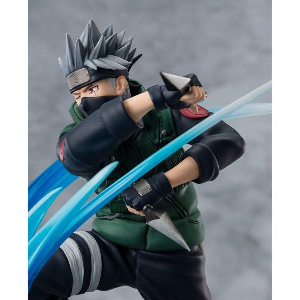 Figura de Kakashi Hatake de Naruto Shippuden en escala 1:10 (20cm) - Figuarts Zero - Imagen 2