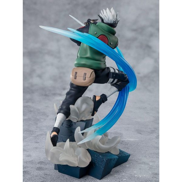 Figura de Kakashi Hatake de Naruto Shippuden en escala 1:10 (20cm) - Figuarts Zero - Imagen 3