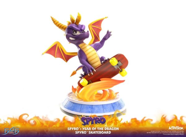Figura de Spyro: Año del Dragón en Estatua de PVC con Skateboard de 34 cm - Imagen 7