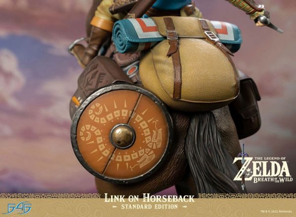 The Legend of Zelda Breath of the Wild Estatua Link on Horseback 56 cm - Imagen 13