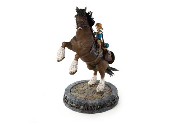 The Legend of Zelda Breath of the Wild Estatua Link on Horseback 56 cm - Imagen 6