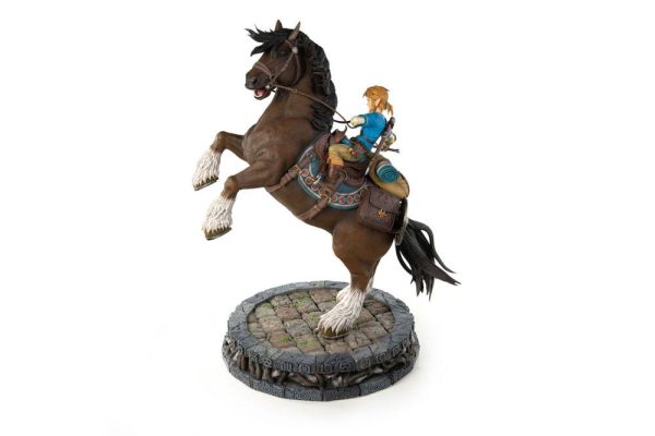 The Legend of Zelda Breath of the Wild Estatua Link on Horseback 56 cm - Imagen 5