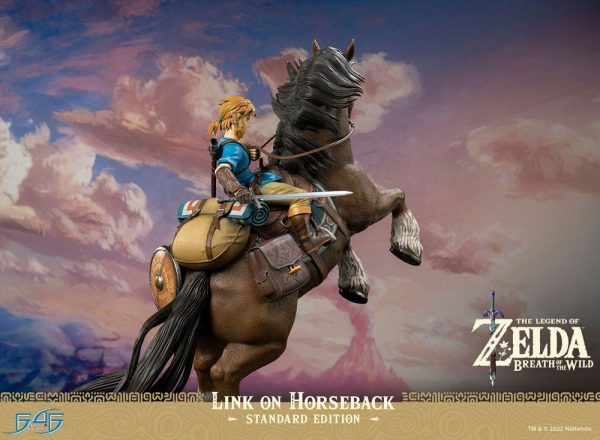 The Legend of Zelda Breath of the Wild Estatua Link on Horseback 56 cm - Imagen 10
