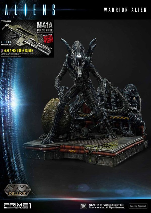 Estatua Warrior Alien Deluxe Bonus Version de la Serie Premium Masterline Aliens - 67 cm