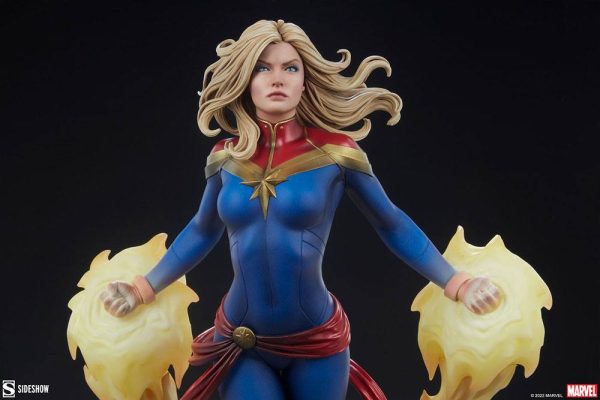 Figura Capitana Marvel Premium Format - Imagen 8