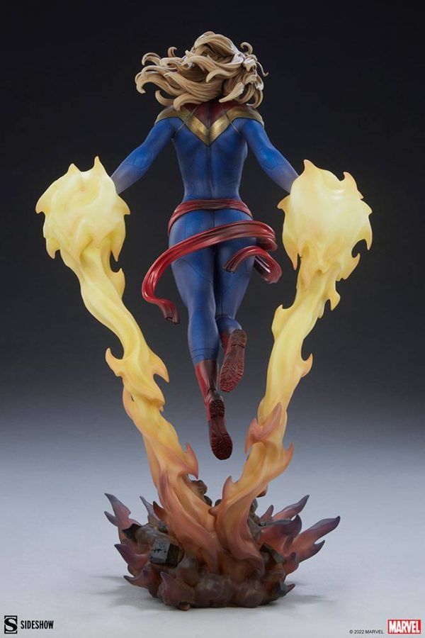 Figura Capitana Marvel Premium Format - Imagen 5