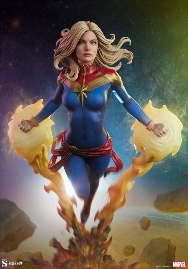 Figura Capitana Marvel Premium Format - Imagen 2