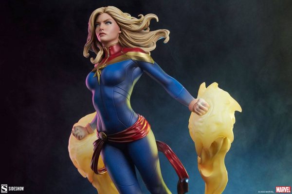 Figura Capitana Marvel Premium Format - Imagen 3