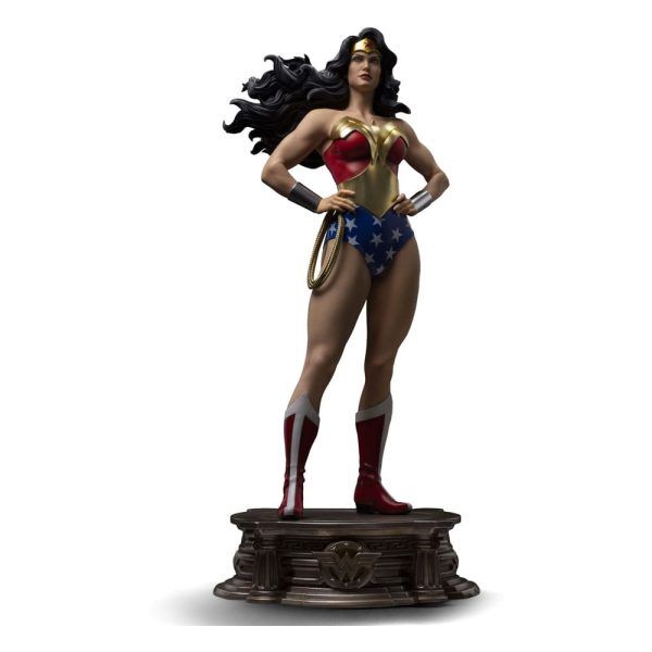 Estatua de Wonder Woman de DC Comics en escala 1/4 con base Legacy de 56 cm
