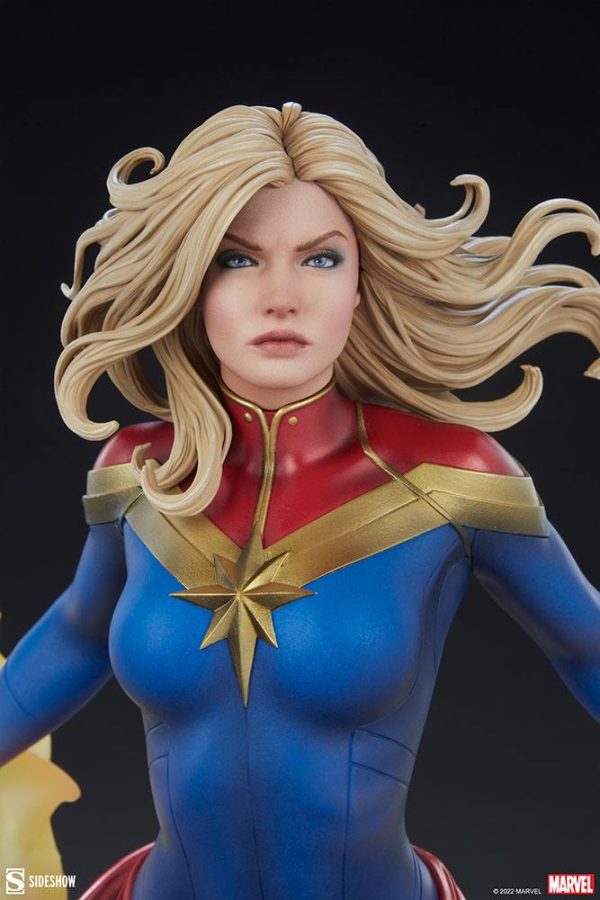 Figura Capitana Marvel Premium Format - Imagen 7
