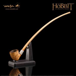 Réplica 1/1 de La Pipa de Bilbo Bolsón de El Hobbit: Un Viaje Inesperado - ¡Colección de 35 cm!