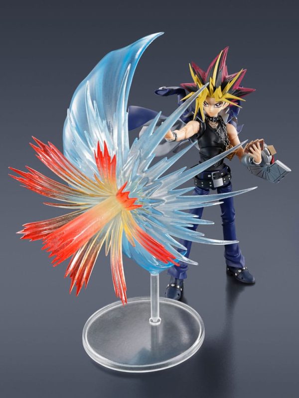 Figura de Yami Yugi de 16 cm de altura basada en el personaje de Yugi-Oh Duel Monsters, perteneciente a la línea de figuras SH Figuarts. - Imagen 5