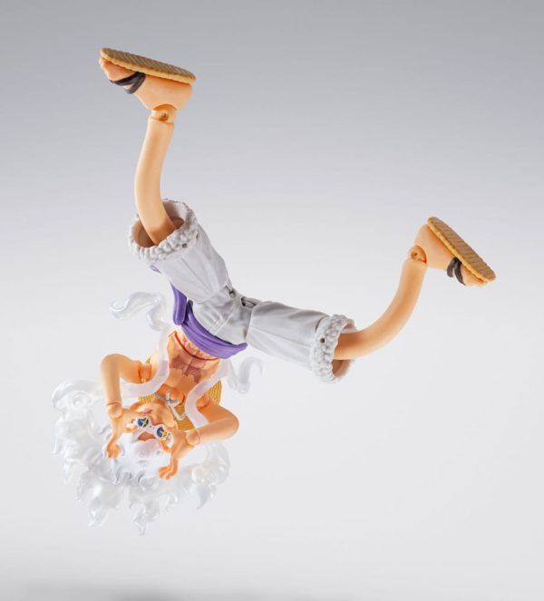 Figura de Monkey D. Luffy Gear 5 de One Piece, modelo S.H.Figuarts con diseño de Future Island Egghead, de 15 cm de altura. - Imagen 5